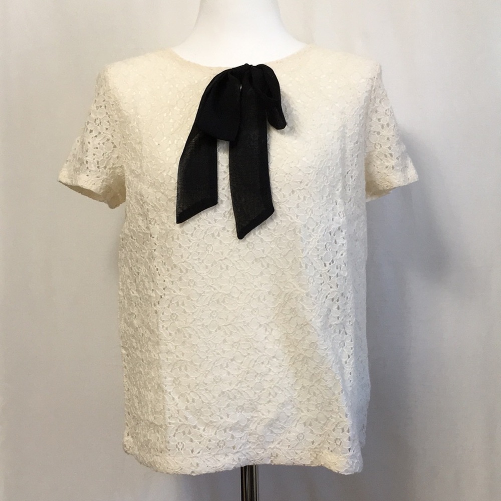 ⭐️Juicy Couture lace top⭐️